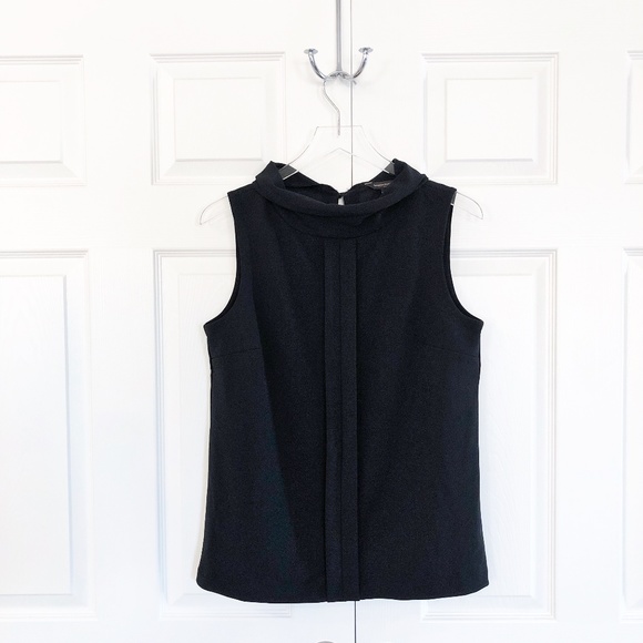 Banana Republic Factory Tops - Banana Republic Factory Black Sleeveless Blouse